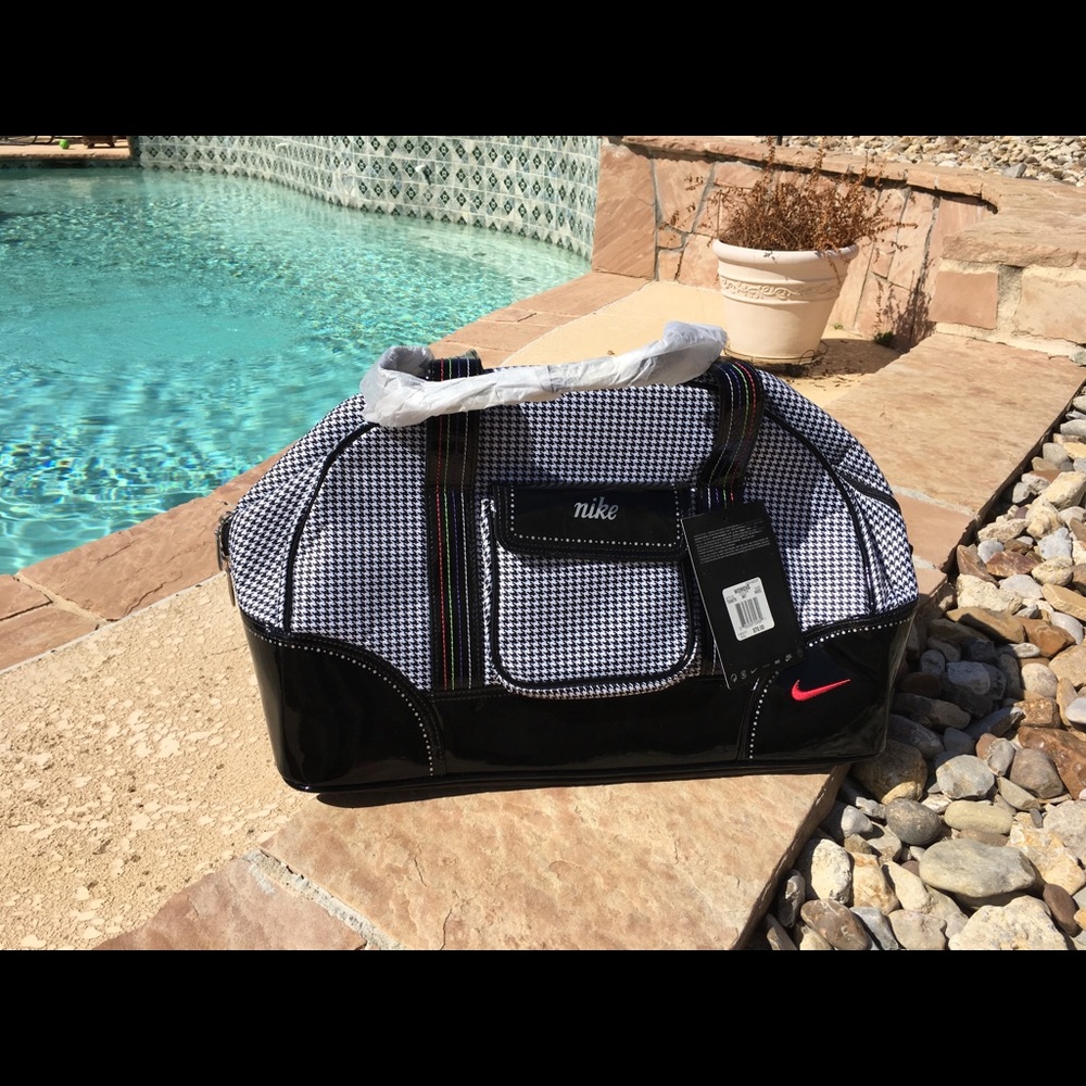 🥂🌹NWT Nike Ladies Golf multi purpose bag.🥂🌹